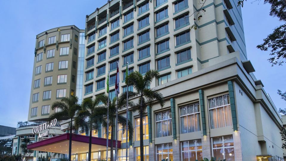 Courtyard Bandung Dago