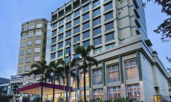 Courtyard Bandung Dago