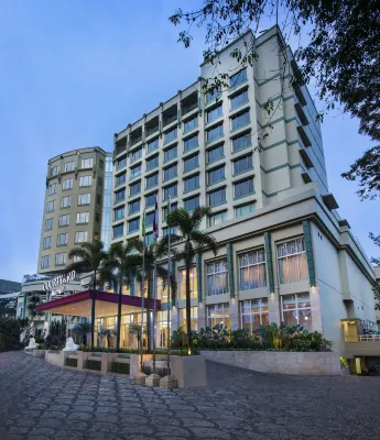 Courtyard Bandung Dago - Scenic