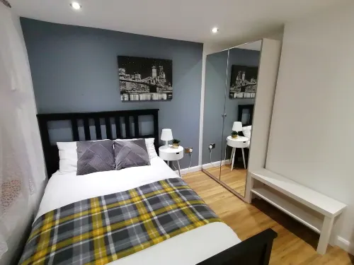 Lovely 2-Bed Apartment in Coventry