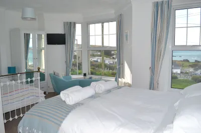 Tregony Guest House Hotels near St Ives Harbour