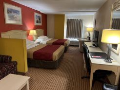 Econo Lodge Inn & Suites