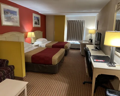 Econo Lodge Inn & Suites Hotels in Walnut