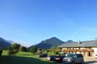 Deva Hotel-Restaurant Fischerwirt Inklusive Chiemgau Card - Parking