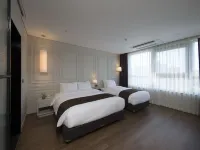 Ramada by Wyndham Daejeon Hotels in Daejeon