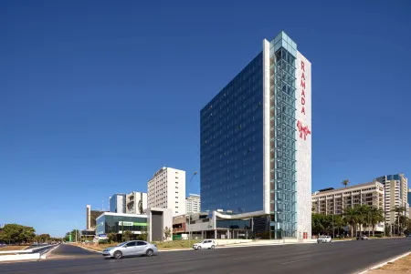 Ramada by Wyndham Brasilia Alvorada Отели рядом с достопримечательностью «Three Powers Plaza»