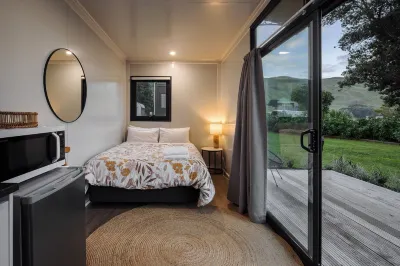 Tatapouri Retreat - Glamping Hotels near Pouawa Beach
