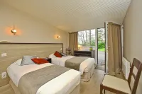 Logis Hôtel la Chaumière Hotels in Saint-Laurent-sur-Sevre