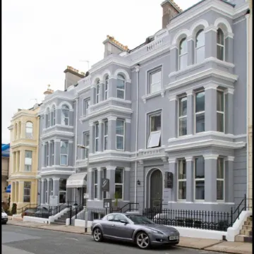 The Grosvenor Plymouth Отели рядом с достопримечательностью «Торговый центр "Марш-Миллз"»