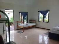 Safe Landing Eco-Lodge