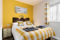 Bramble Cottage - Dog Friendly Cottage with Hot Tub Hotels in Kilgetty