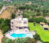 Villa Roula with Private Pool - Private Pools