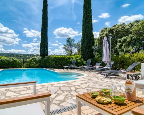 Le Clos des Oliviers Hotels in Carces