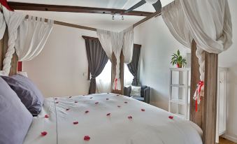 La Maisonnette Enchantée
