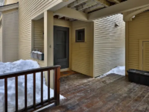 Skiers! Fox Hollow 2Br/2ba Condo. Across from Pico, Minutes to Killington 2 Bedroom Condo Hotels in Mendon