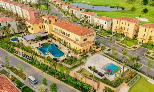 Wyndham Sky Lake Resort and Villas