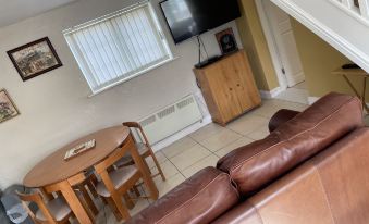 Sweetpea Cottage in Louth - Housity