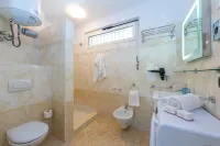 Rivoltella Apt with Pool 600m from Lake - Happy Rentals