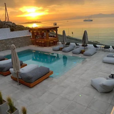Apiro Mykonos Hoteles cerca de Playa de Megali Ammos