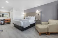 Inland Inn & Suites