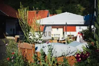 Alte Kass Hotel & Kaffeehaus فنادق في Laichingen