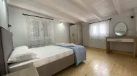 Eris Villa - Amazing View in Lefkada Hôtels à : Sfakiotes
