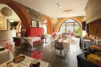 Charme et Caractère le Turenne Hotels in Puy-d'Arnac