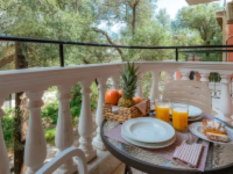 Korina Apart Hotel Kavos Hotels in Kávos