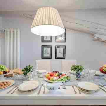 Casa Rosalba in Lucca Dining/Meeting Rooms