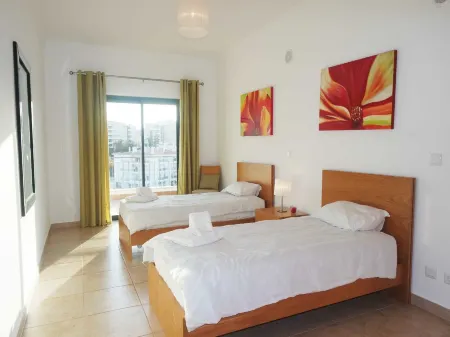 B26 - Palmeiras Top-Floor Apartment Отели в г. Sao Sebastiao