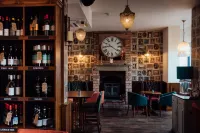 Arthur's Bar & Accommodation Hotel a Southport