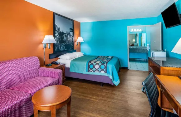 加夫尼温德姆速8酒店