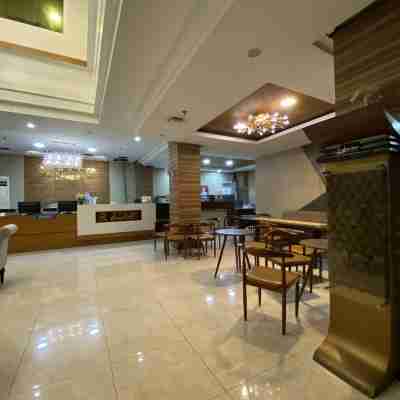 Hotel Conchita Dining/Meeting Rooms
