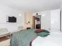 Apartments Djurkovic Hotels in Mlini