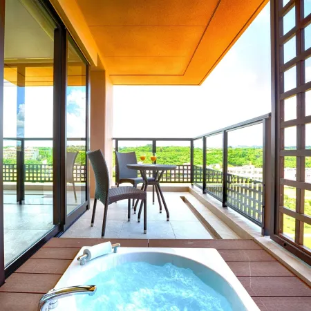 Hotel Shigira Mirage