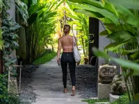 JAPA Suites & Villas Hoteles cerca de Museo de Arte Angung Rai (ARMA