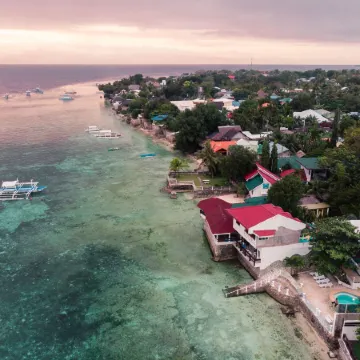 Pescadores Suites Moalboal