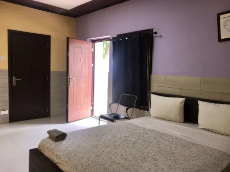 Omanye Lodge Отели рядом с достопримечательностью «BHL»