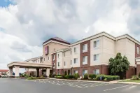 Comfort Suites - Pet-friendly