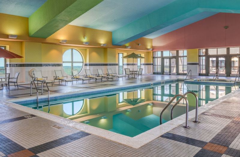 Holiday Inn Express & Suites Springfield by IHG photo 2