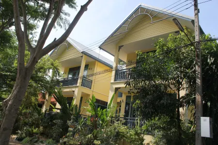 Baan Patcharintorn Samui Отели рядом с достопримечательностью «смотровая площадка Лад Кох»