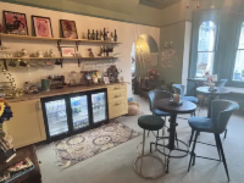 The Sheldon B&B - Free Private Parking