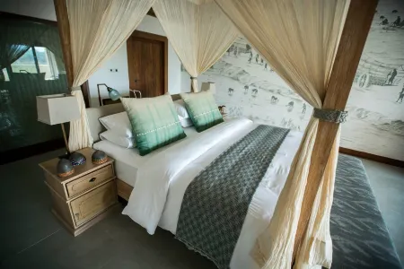 Meghauli Serai Chitwan National Park - A Taj Safari Lodge Отели в г. Дибянагар