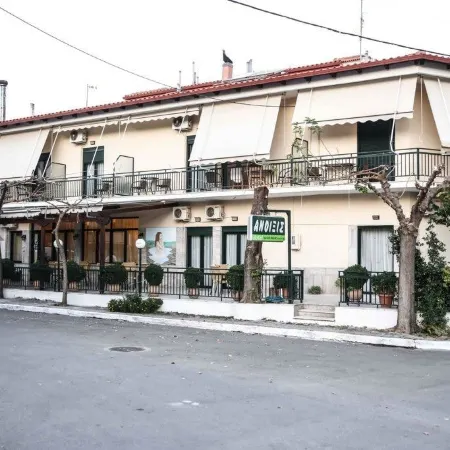 Anixis Hotel