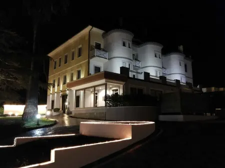 Domus Park Hotel & Spa Отели рядом с достопримечательностью «Фраскати»