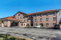 Comfort Inn & Suites Lees Summit - Kansas City Отели рядом с достопримечательностью «Юнити Виллидж Роуз Гарден & Фаунтинс»