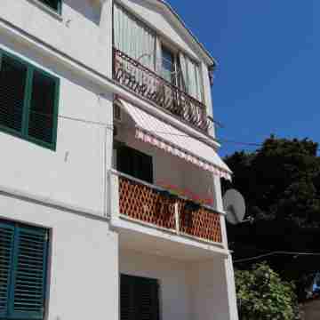 Apartment Dina Hotel Exterior