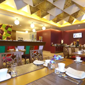 Regenta Orkos Kolkata by Royal Orchid Hotels Limited Отели рядом с достопримечательностью «Храм Бирла»