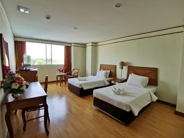 รูปภาพของโรงแรมมรกตทวิน Morakot Twin Hotel