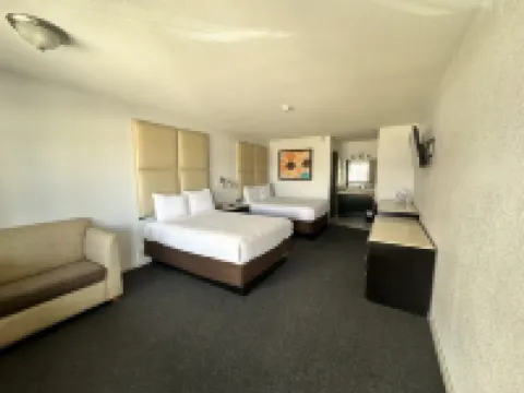 The New Pioneer Hotels in Laughlin